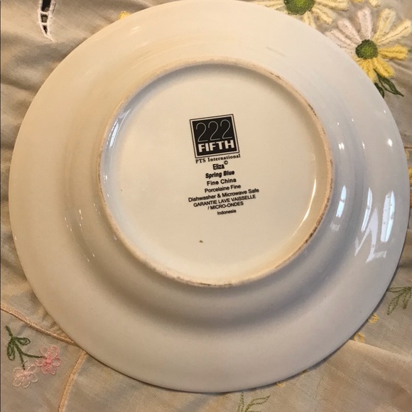 Set of 6. 222 Fifth “Spring Blue” fine China side plates. - Picture 3 of 3